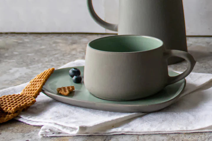 Tea Cup With Paprika Saucer in Stoneware